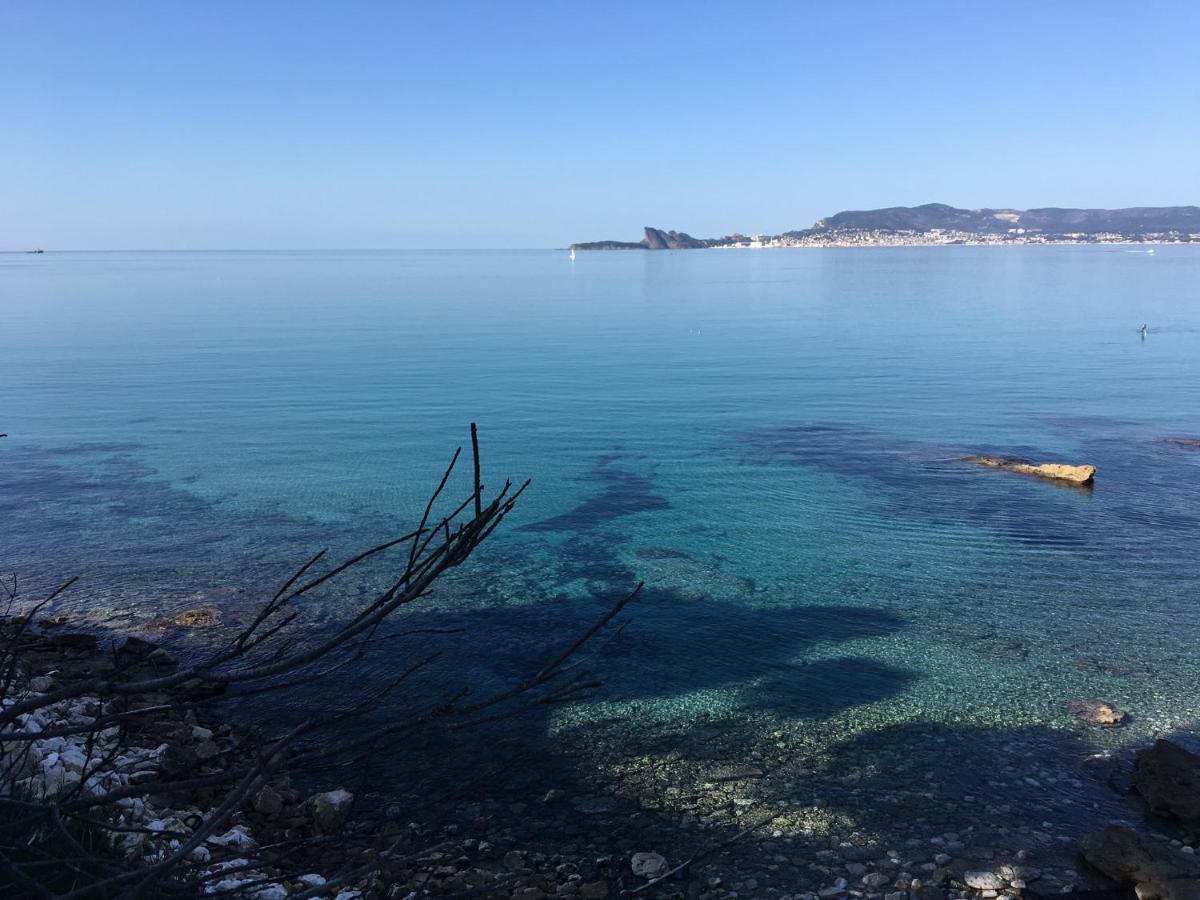 Appartement Entre Village Et Plages. Saint-Cyr-sur-Mer Kültér fotó